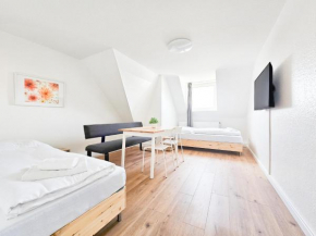 RAJ Living - 2 Zimmer Dachgeschosswohnung - 25 Min zur Messe DUS